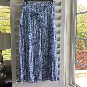 Maxi skirt size medium floral